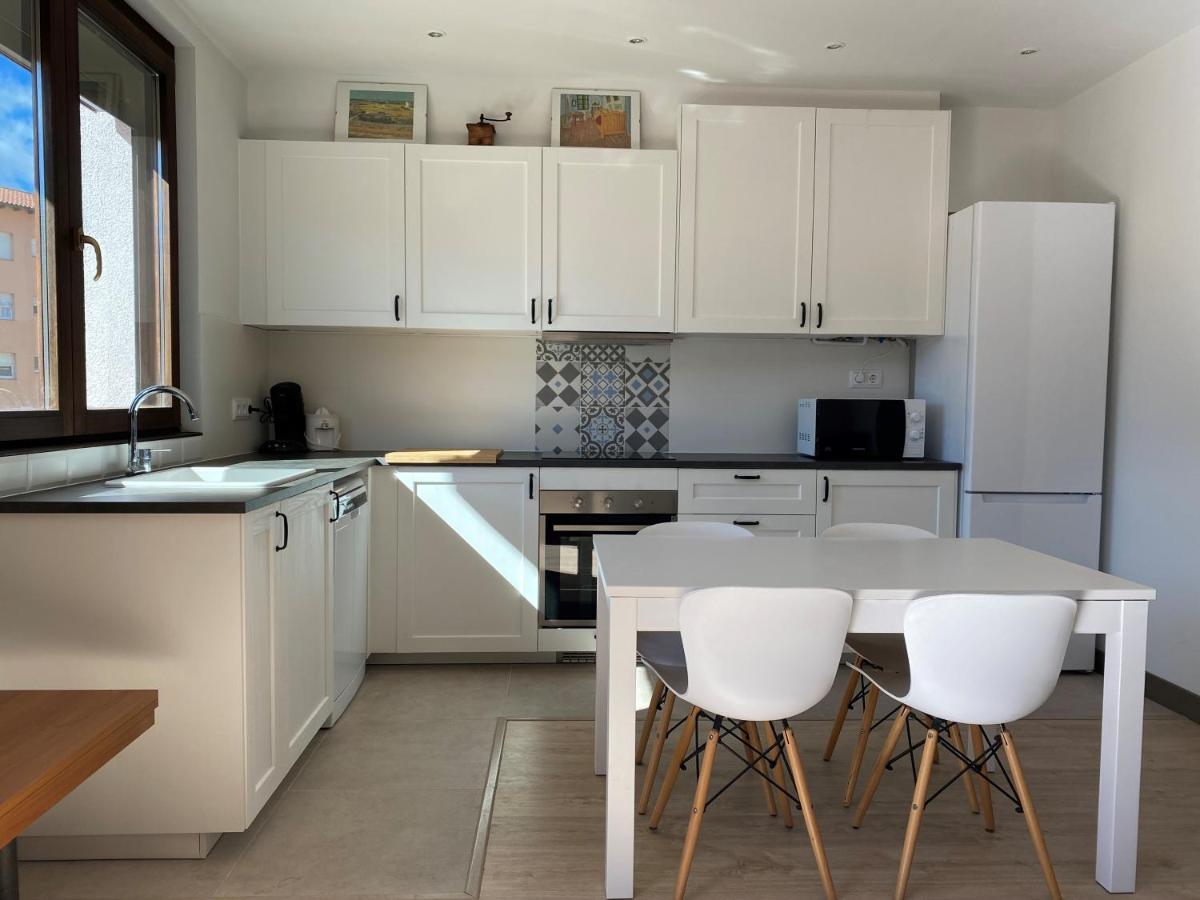 Apartamento Acogedor Сан-Жоан-де-лес-Абадессес Экстерьер фото